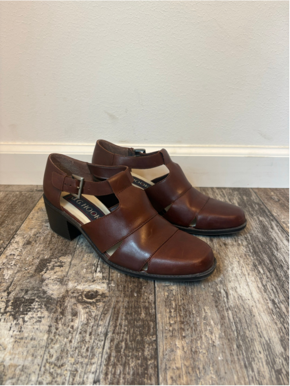 JG Hook Vintage Leather T-Strap Block Heel Shoes Size 9 Brown